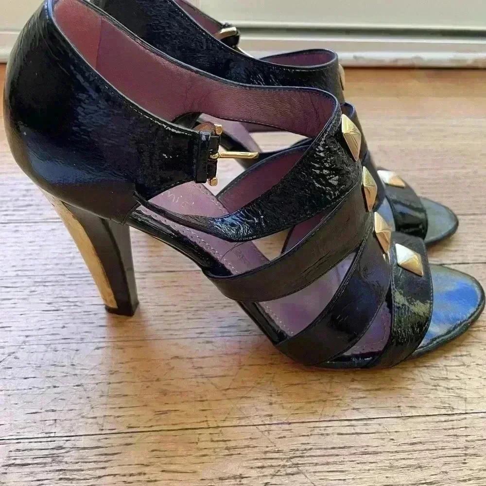 Jean Michel Cazabat heels